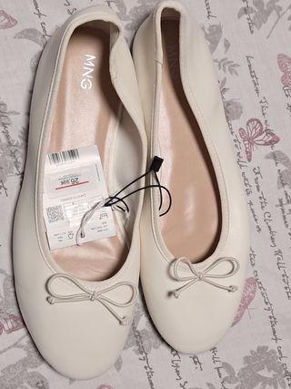 Zapatos manoletinas sin estrenar con etiqueta