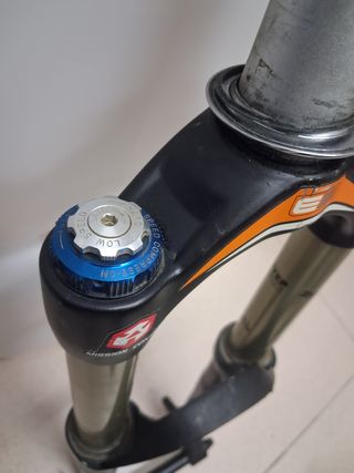 Orquilla MTB Rock Shox 26 Cane Creek.DESCENSO.