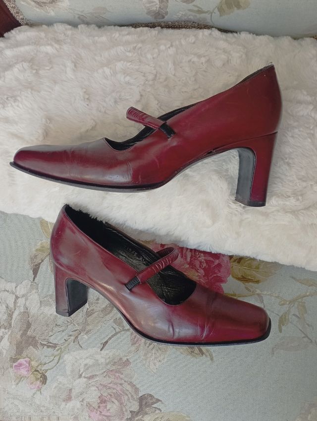 Zapatos tacón de piel 37