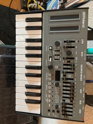 Roland SH-01A Sintetizador Boutique incl. teclado