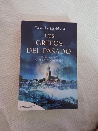 Los gritos del pasado (EMBOLSILLO) (Spanish Edi...
