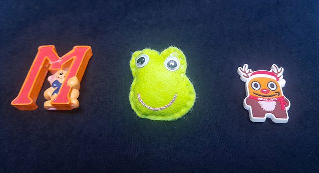 Lotes de Pins Temáticos Variados