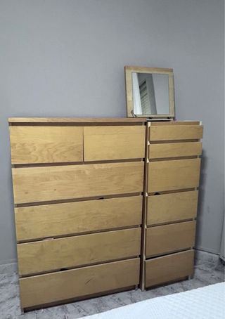 2 Cajoneras de madera, 5 cajones cada una