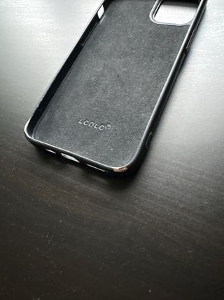 Funda iPhone 13 Negra con A