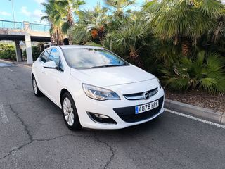 Opel Astra 2013