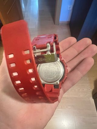 Reloj G-Shock Rojo con su caja original