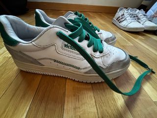 Zapatillas Victoria Verdes y Blancas. De Brownie
