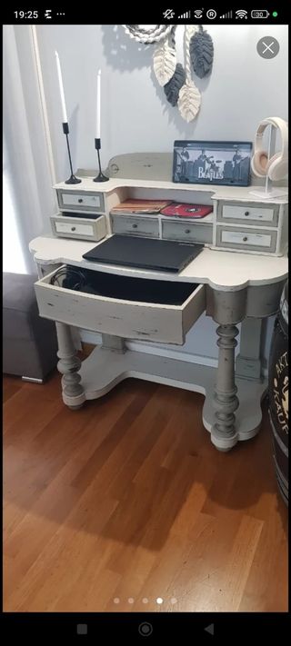 Escritorio de madera blanco roto/gris hecho a mano