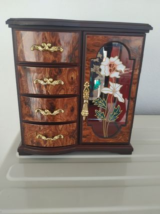 Joyero musical con cajones y puerta