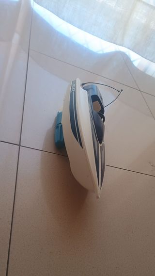 Barco de policía de juguete