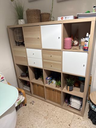 Estantería Kallax 16 huecos con cajones y puertas