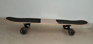 Skateboard, monopatin, cruiser, surfskate