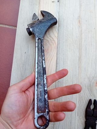 Herramientas antiguas: Alicates, Llave Inglesa