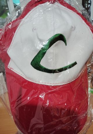 Gorra Pokémon Roja y Blanca