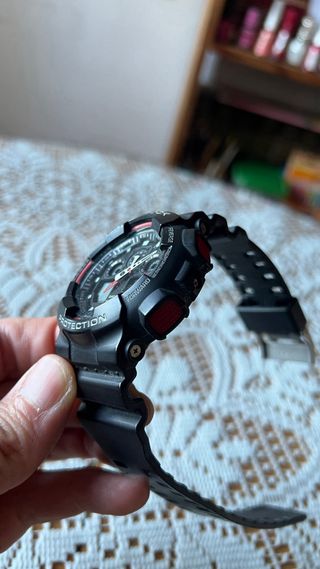 Reloj Casio G-Shock Negro/Rojo