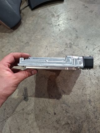 ECU Motor BMW Serie 1 E87 BOSCH DDE 7 795 844