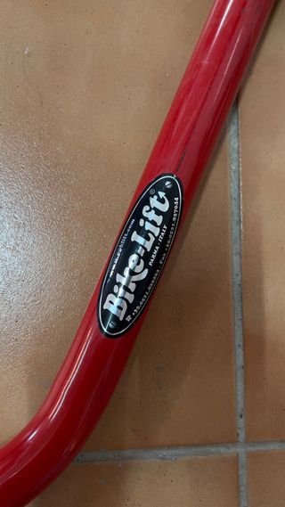 Caballete trasero Biker Lift para moto. 
