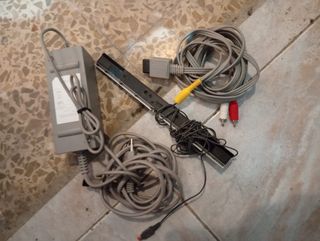 Adaptador de Corriente y Sensor Wii