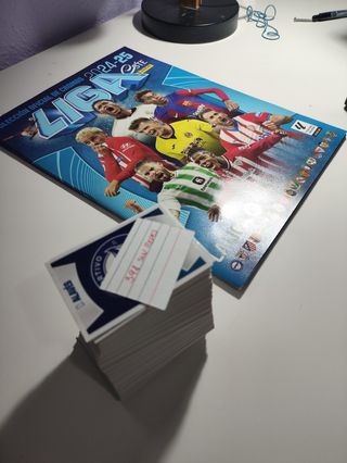 Cromos Panini Liga Este 24-25