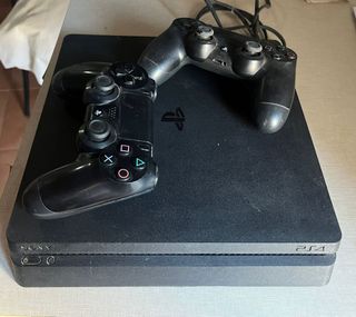 Consola PS4 Sony Negra + 2 Mandos