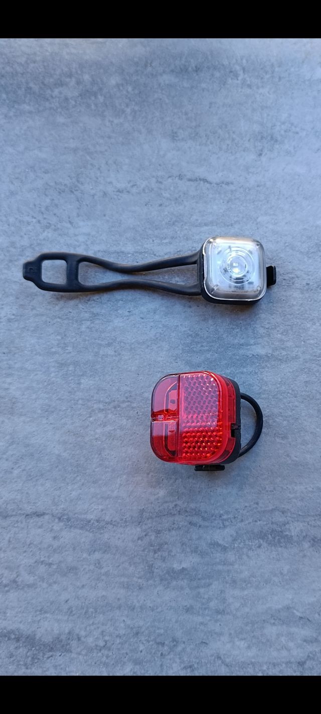 Kit de bicicleta. Luces + Timbre + Reflectantes