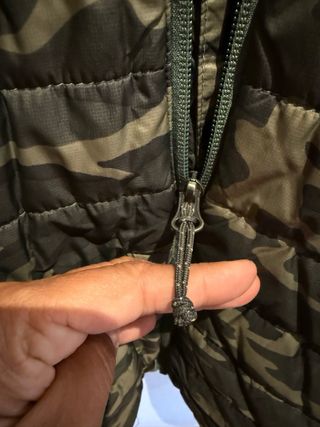 Chaqueta Columbia camuflaje con capucha