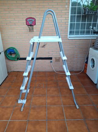 Escalera Piscina 1.30m Metal/Plástico