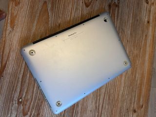 MacBook Pro 13 Retina - Uso con cargador o piezas