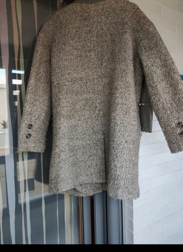 Abrigo rizo Pull&Bear gris talla M
