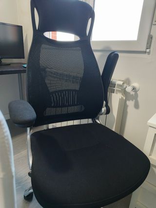 Silla de oficina ergonómica negra