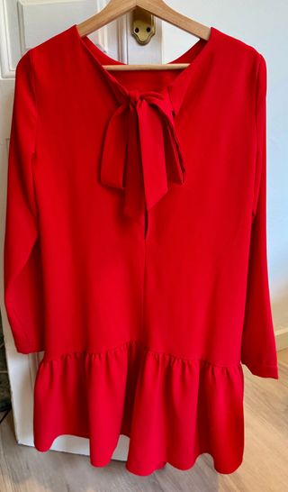 Mono corto Zara rojo lazo espalda