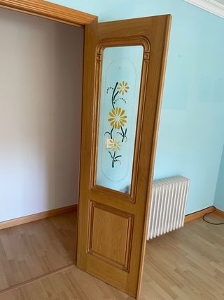 Puertas de salón de madera con cristal