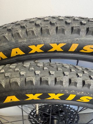 Juego Ruedas Syncros X-30SE 29 + Maxxis Ikon