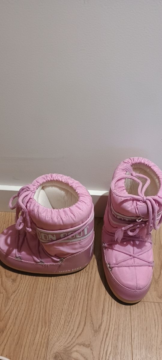 Botas de nieve rosas para niña