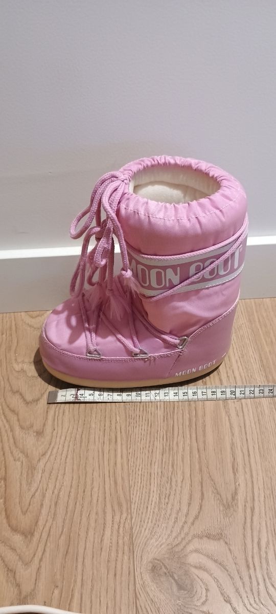 Botas de nieve rosas para niña