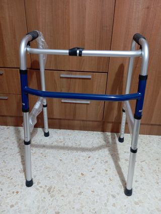 Andador 4 patas aluminio