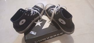 Converse Chuck Taylor Talla 38 Piel