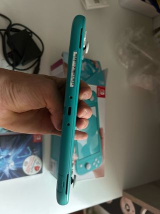 Nintendo Switch Lite Green + 2 giochi
