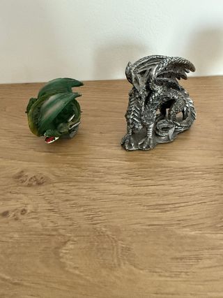 Figuras de dragones pequeñas