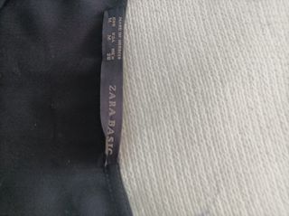 Blusa Zara Negra con Flores y Mariposas