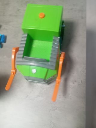 Vehículo y muñecos articulados de Patrulla Canina