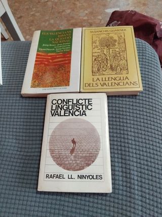 Lote de tres libros de de la lengua del valencians