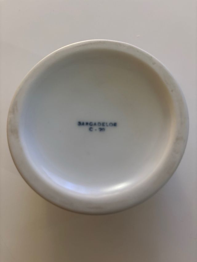 Cenicero de cerámica con diseño