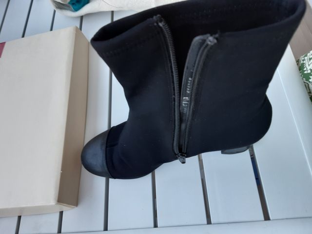 Botines Gore-Tex de marca Talla 35 çómodos.