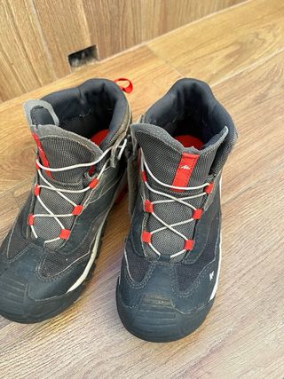 Botas de monte Quechua niño talla 33