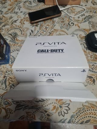 PS Vita Edición Especial Call of Duty + 4 Juegos