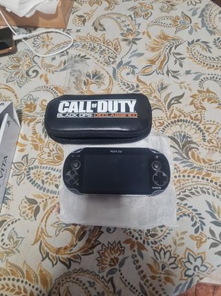 PS Vita Edición Especial Call of Duty + 4 Juegos