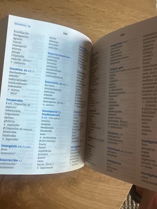 Diccionario Sinónimos y Antónimos Esencial. Len...