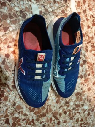 Bambas Munich niño azul ,rojas y blancas 