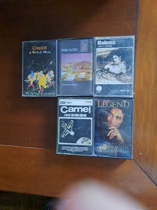 Lote Casetes Queen, Pink Floyd, Madonna, Camel, Bo